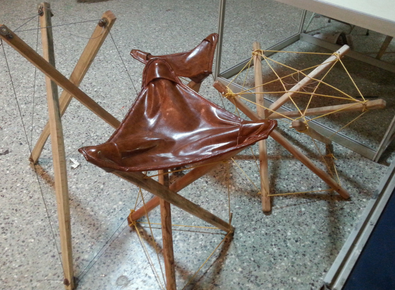 File:3 strut antiprism with saddle by passi.PNG