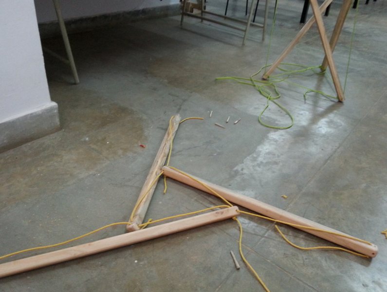 File:3 strut under construction by passi.PNG