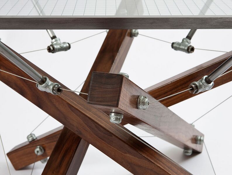 File:4 strut table 4D by akke (4).jpg