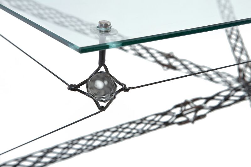 File:4 strut table Arabica Nebula by Akke (4).jpg