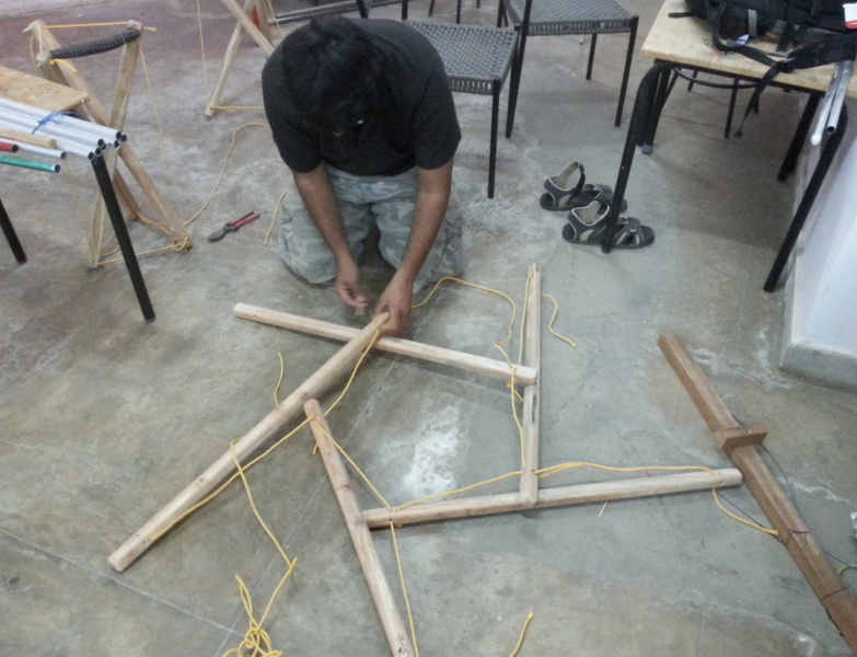 File:5 strut antiprism construction.PNG