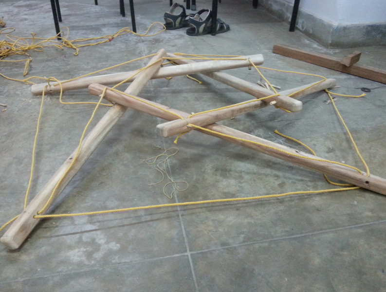 File:5 strut antiprism construction by passi.PNG