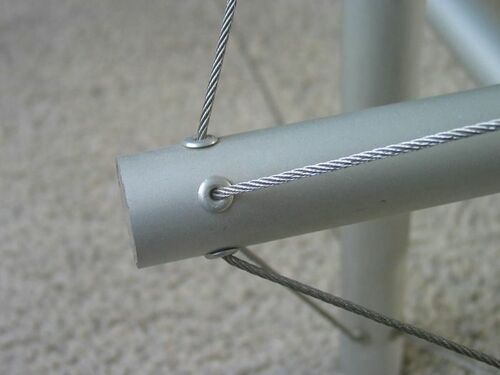 9 strut table strut closeup van Dokkum.jpg