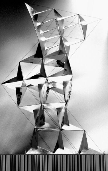 File:Agostini torre in costruzione, 2011 tensegrity-02.jpg
