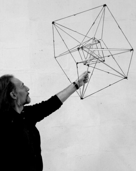 File:Cubes concentric agostini bild10-small.JPG