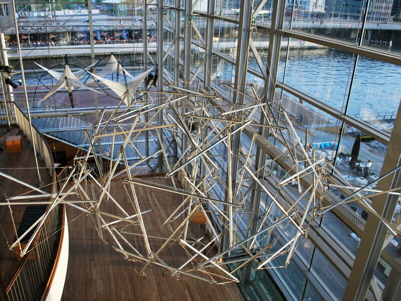 File:Tensegrity goes blob hanging IASS 2015.jpg